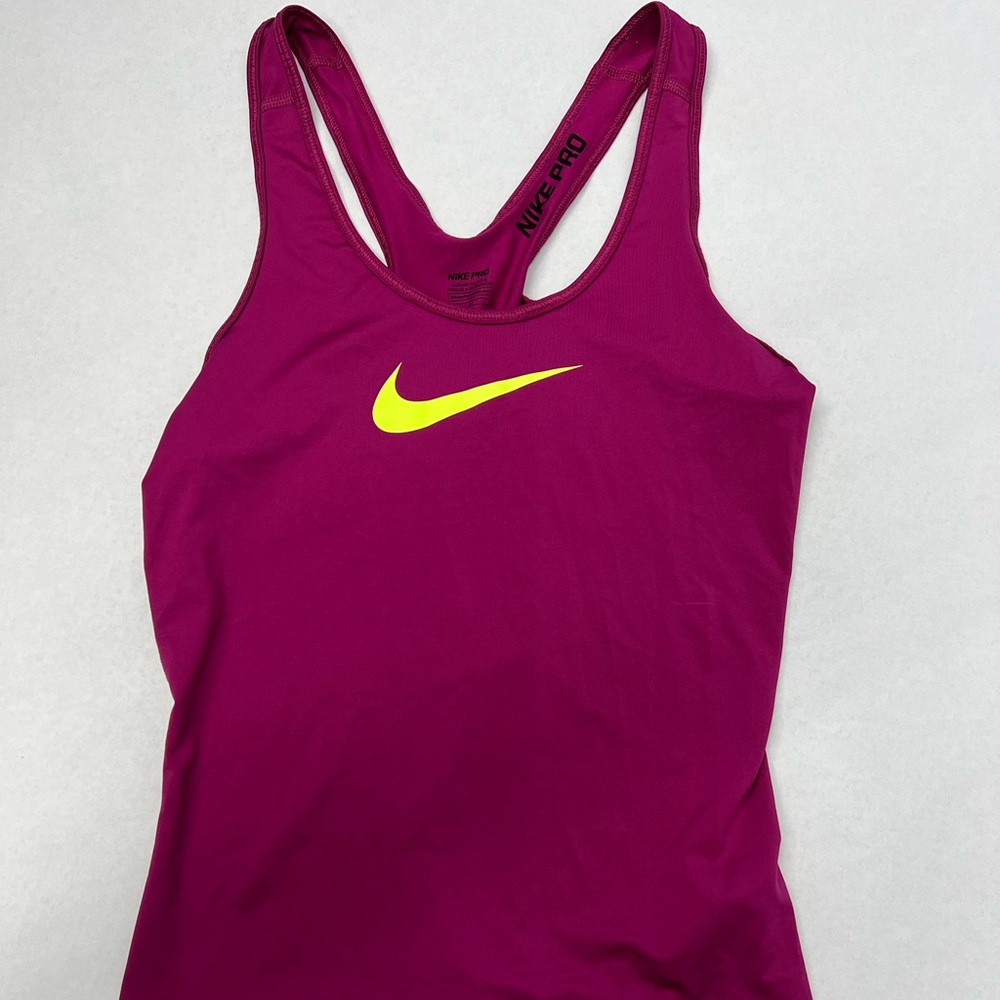 Magenta Nike Workout Tank Top, Size Medium